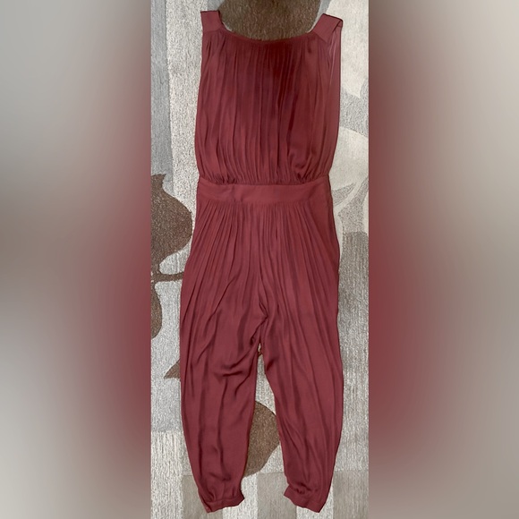 Anthropologie Nomad by Morgan Carper Draped Harem Vibe Jumpsuit in Bordeaux TB5 - Picture 3 of 9